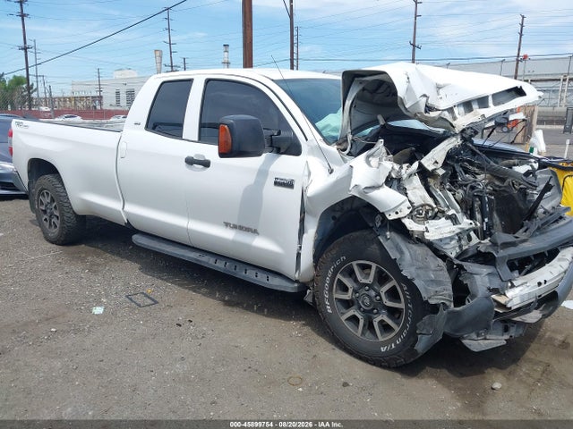 Aukcja sprzedaży 2015 Toyota Tundra Sr 5.7l V8, vin: 5TFCY5F15FX018304, numer aukcji: 45899754