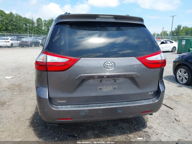 Toyota Sienna Xle 8 Passenger 2017 5TDYZ3DC7HS767559 Image 15