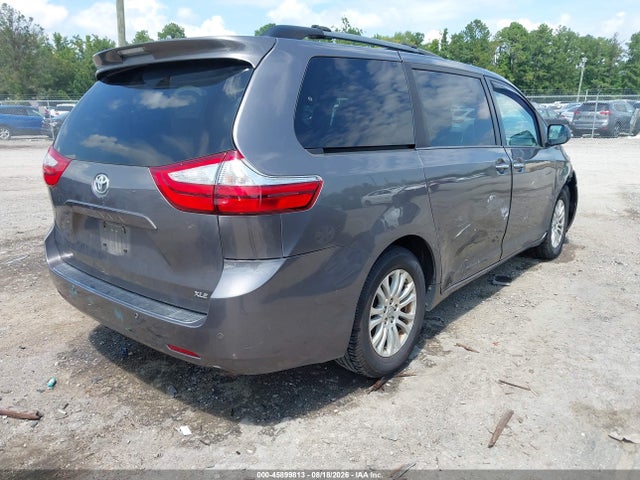 Toyota Sienna Xle 8 Passenger 2017 5TDYZ3DC7HS767559 Image 4