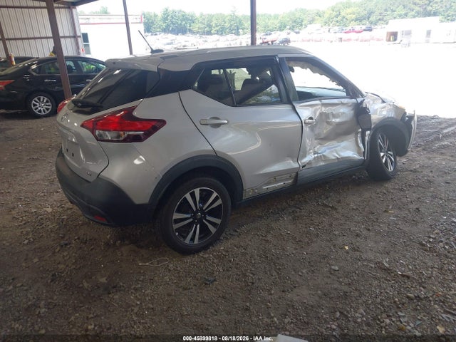 Nissan KICKS SV 2019 3N1CP5CU8KL552634 Image 4