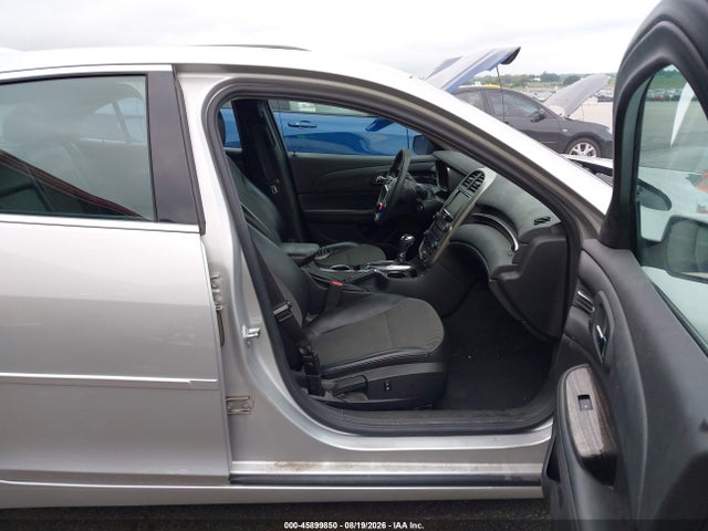 Chevrolet MALIBU 1LT 2015 1G11C5SL3FF234745 Image 5