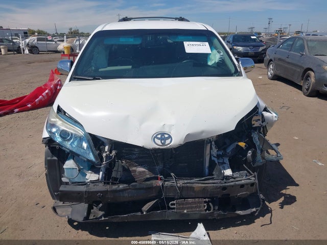 5TDKK3DC0FS670551 Toyota Sienna Le 8 Passenger