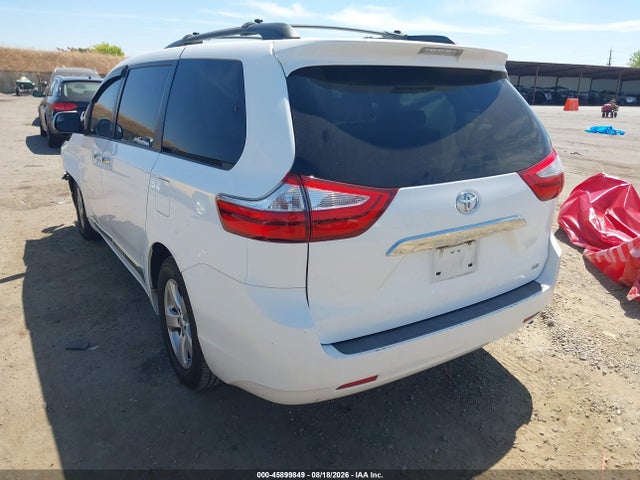 5TDKK3DC0FS670551 Toyota Sienna Le 8 Passenger