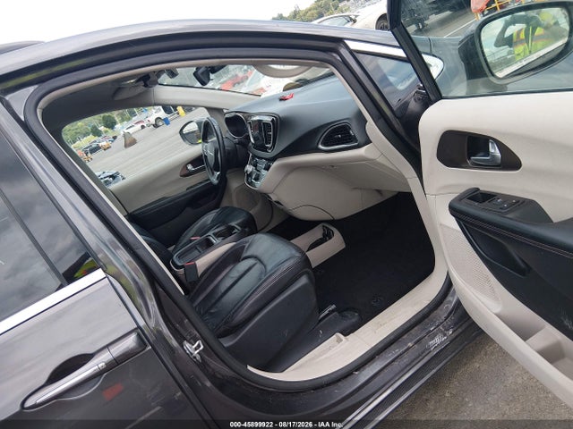 Продаж на аукціоні авто 2017 Chrysler Pacifica Touring-l, vin: 2C4RC1BG2HR831225, номер лоту: 45899922