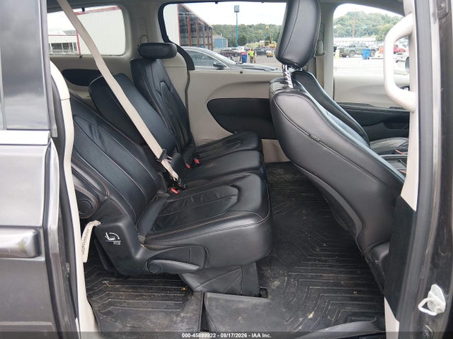 Продаж на аукціоні авто 2017 Chrysler Pacifica Touring-l, vin: 2C4RC1BG2HR831225, номер лоту: 45899922