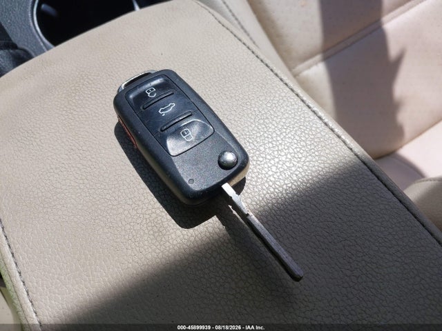 45899939 :رقم المزاد ، 3VWL17AJ9GM204102 vin ، 2016 Volkswagen Jetta 1.8t Sel مزاد بيع