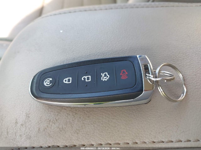 45900023 :رقم المزاد ، 1FMCU9J98EUD30936 vin ، 2014 Ford Escape Titanium مزاد بيع