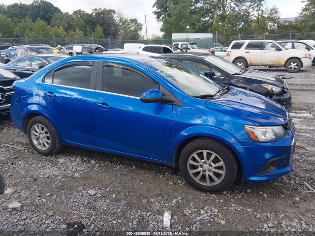 45900038 :رقم المزاد ، 1G1JD5SB5L4141205 vin ، 2020 Chevrolet Sonic Fwd  Lt مزاد بيع