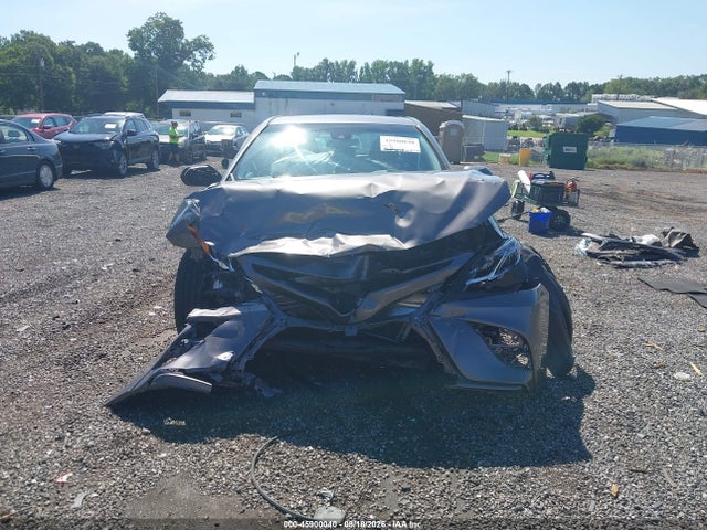 Продаж на аукціоні авто 2018 Toyota Camry Se, vin: 4T1B11HK2JU132507, номер лоту: 45900040
