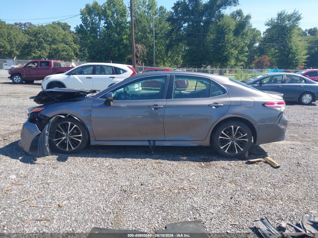 Продаж на аукціоні авто 2018 Toyota Camry Se, vin: 4T1B11HK2JU132507, номер лоту: 45900040