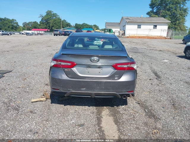 Продаж на аукціоні авто 2018 Toyota Camry Se, vin: 4T1B11HK2JU132507, номер лоту: 45900040