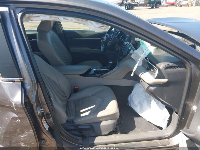 Продаж на аукціоні авто 2018 Toyota Camry Se, vin: 4T1B11HK2JU132507, номер лоту: 45900040