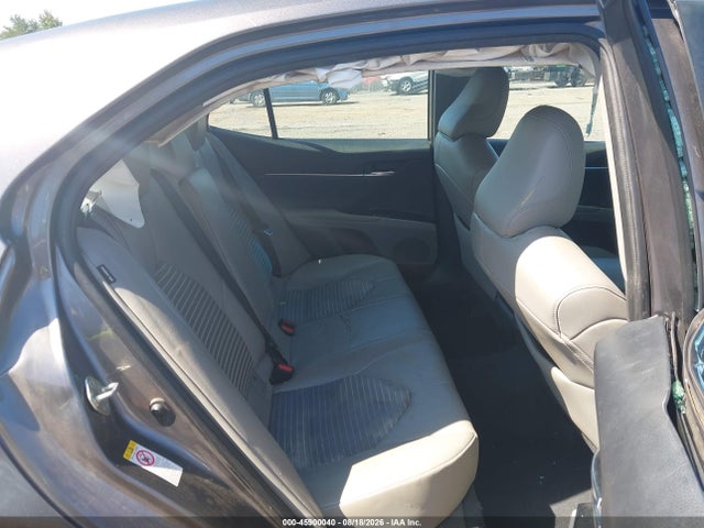 Продаж на аукціоні авто 2018 Toyota Camry Se, vin: 4T1B11HK2JU132507, номер лоту: 45900040
