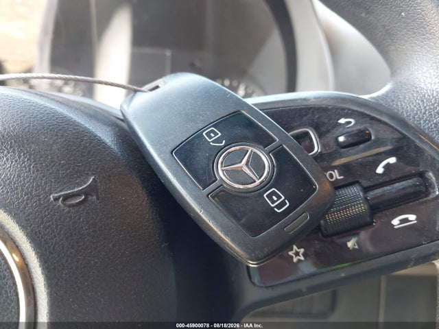 45900078 :رقم المزاد ، WD4PF0CD7KP066606 vin ، 2019 Mercedes-benz Sprinter 2500 Standard Roof V6 مزاد بيع
