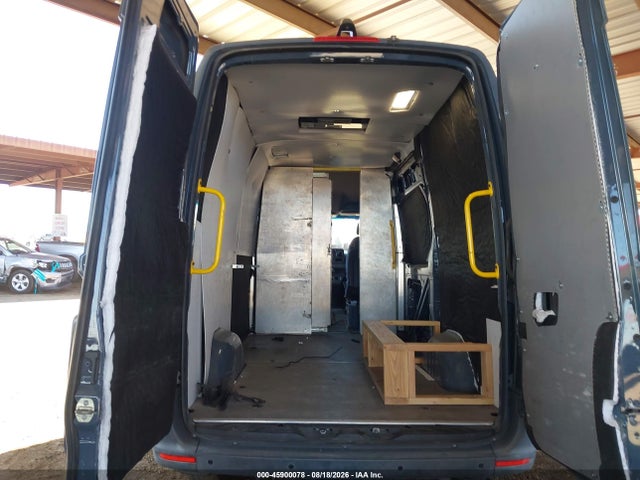 45900078 :رقم المزاد ، WD4PF0CD7KP066606 vin ، 2019 Mercedes-benz Sprinter 2500 Standard Roof V6 مزاد بيع
