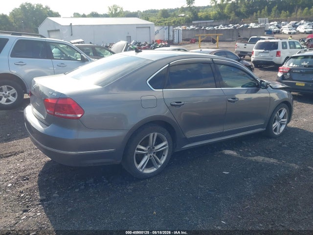 Продаж на аукціоні авто 2015 Volkswagen Passat 2.0l Tdi Sel Premium, vin: 1VWCV7A37FC049197, номер лоту: 45900125
