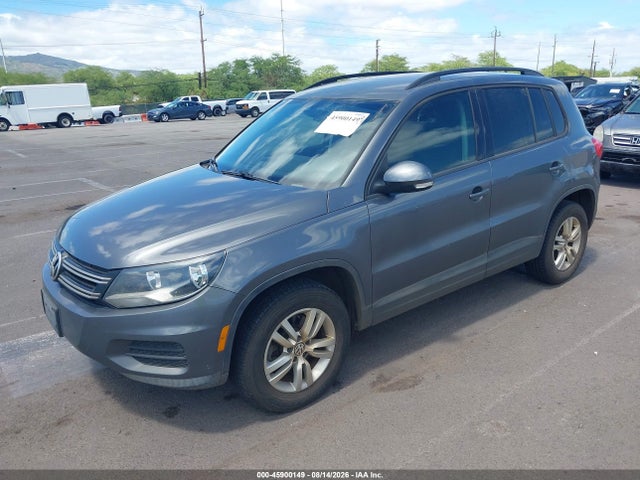 Продаж на аукціоні авто 2016 Volkswagen Tiguan S, vin: WVGAV7AXXGW556216, номер лоту: 45900149