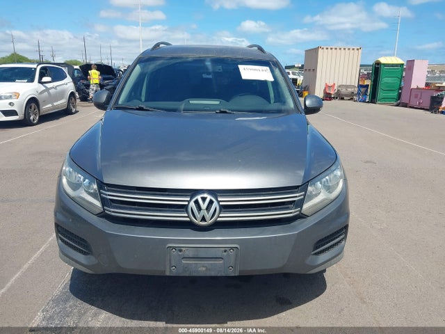 Продаж на аукціоні авто 2016 Volkswagen Tiguan S, vin: WVGAV7AXXGW556216, номер лоту: 45900149