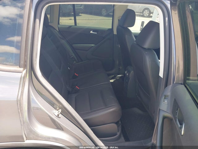 Продаж на аукціоні авто 2016 Volkswagen Tiguan S, vin: WVGAV7AXXGW556216, номер лоту: 45900149