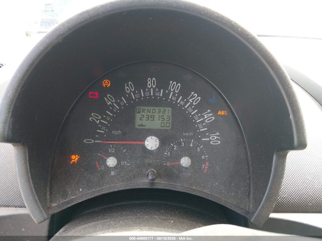 2001 Volkswagen New Beetle Gls 1.8l Turbo მანქანა იყიდება აუქციონზე, vin: 3VWCC21C01M403321, აუქციონის ნომერი: 45900177