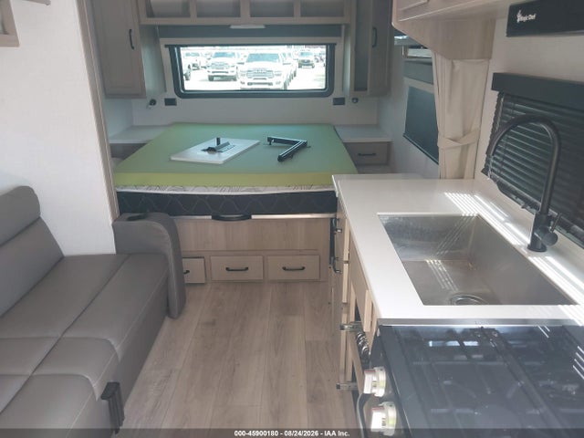 Продажа на аукционе авто 2025 Forest River Other, vin: 4X4TFLW2XSD462898, номер лота: 45900180