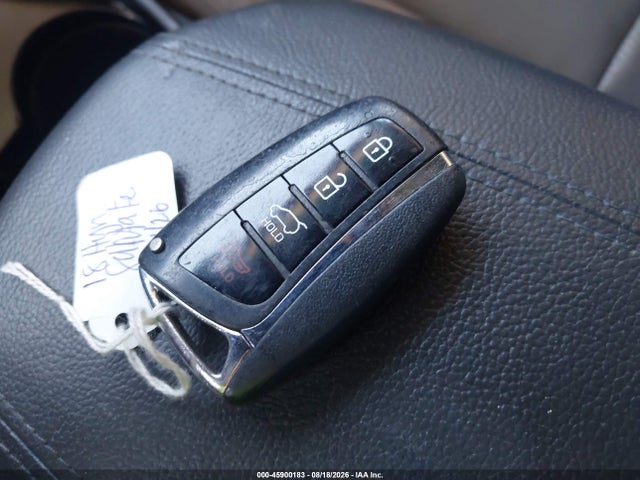 Продажа на аукционе авто 2018 Hyundai Santa Fe Sport 2.4l, vin: 5NMZU3LB8JH089084, номер лота: 45900183