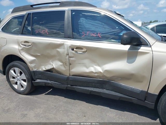 2010 Subaru Outback 2.5i Premium მანქანა იყიდება აუქციონზე, vin: 4S4BRCCC5A3334509, აუქციონის ნომერი: 45900223