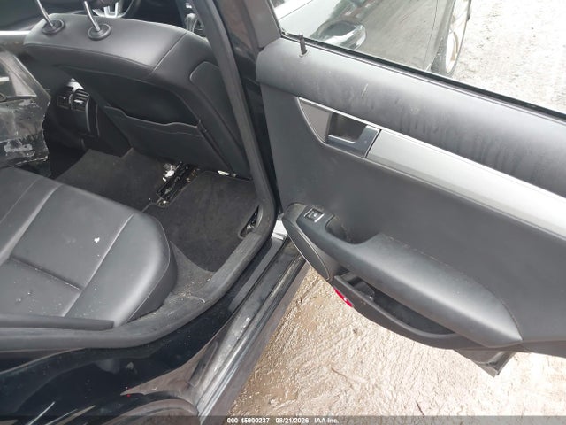 45900237 :رقم المزاد ، WDDGF8AB4DG130054 vin ، 2013 Mercedes-benz C 300 Sport 4matic مزاد بيع