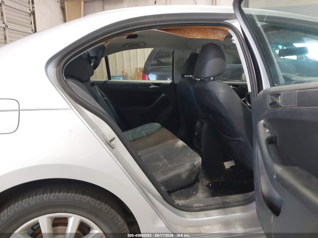 Продаж на аукціоні авто 2011 Volkswagen Jetta 2.5l Se, vin: 3VWDX7AJ4BM335031, номер лоту: 45900293