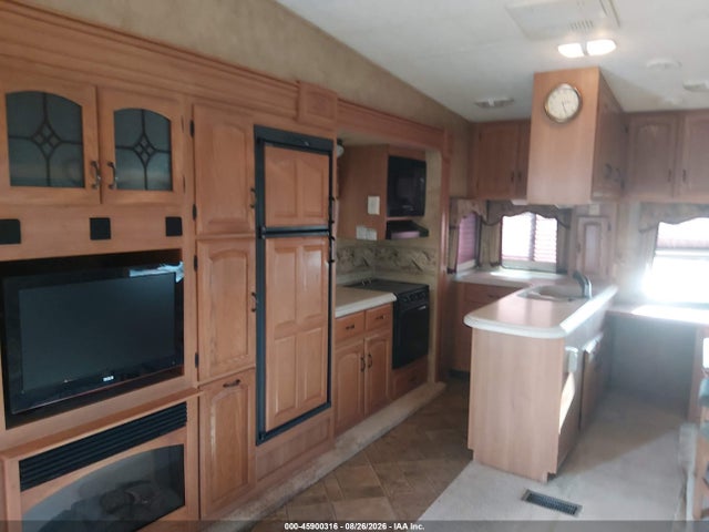 Продаж на аукціоні авто 2008 Keystone Montana Series M-329, vin: 4YDF3292984700523, номер лоту: 45900316