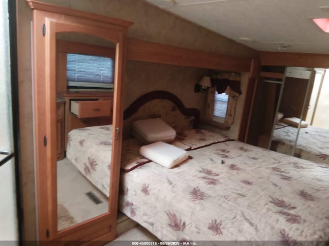 Продаж на аукціоні авто 2008 Keystone Montana Series M-329, vin: 4YDF3292984700523, номер лоту: 45900316