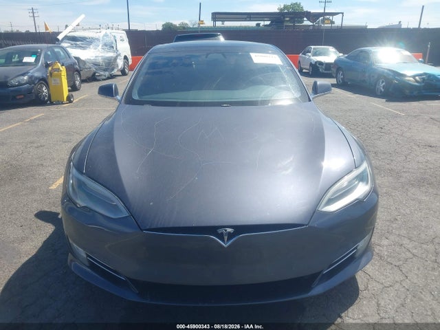 Продаж на аукціоні авто 2018 Tesla Model S 100d/75d/p100d, vin: 5YJSA1E20JF282987, номер лоту: 45900343