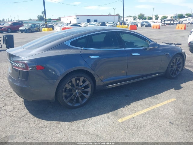 Продаж на аукціоні авто 2018 Tesla Model S 100d/75d/p100d, vin: 5YJSA1E20JF282987, номер лоту: 45900343