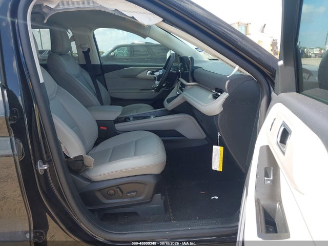45900348 :رقم المزاد ، 1FMUK7DH5SGA47034 vin ، 2025 Ford Explorer Active مزاد بيع