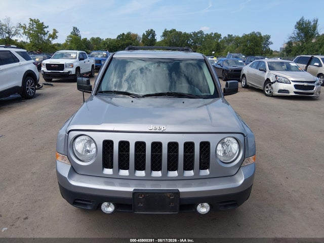 45900391 :رقم المزاد ، 1C4NJRFB9GD697509 vin ، 2016 Jeep Patriot Latitude مزاد بيع