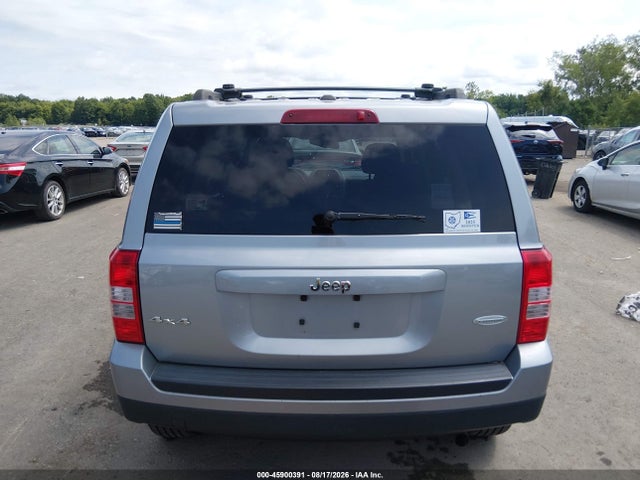 45900391 :رقم المزاد ، 1C4NJRFB9GD697509 vin ، 2016 Jeep Patriot Latitude مزاد بيع