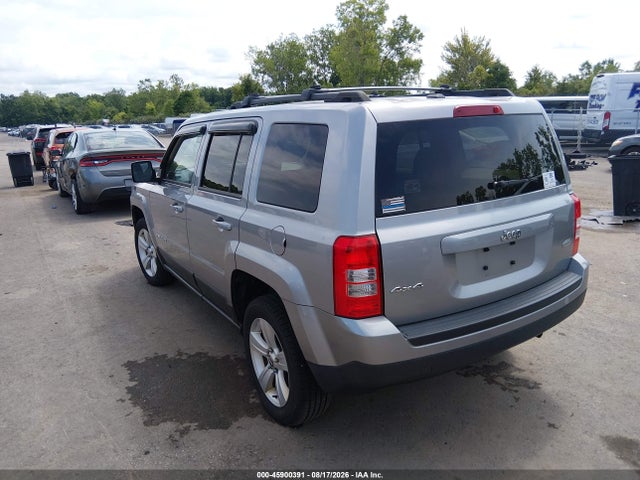 45900391 :رقم المزاد ، 1C4NJRFB9GD697509 vin ، 2016 Jeep Patriot Latitude مزاد بيع