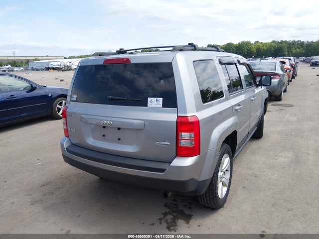 45900391 :رقم المزاد ، 1C4NJRFB9GD697509 vin ، 2016 Jeep Patriot Latitude مزاد بيع