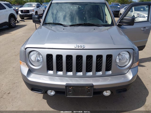 45900391 :رقم المزاد ، 1C4NJRFB9GD697509 vin ، 2016 Jeep Patriot Latitude مزاد بيع