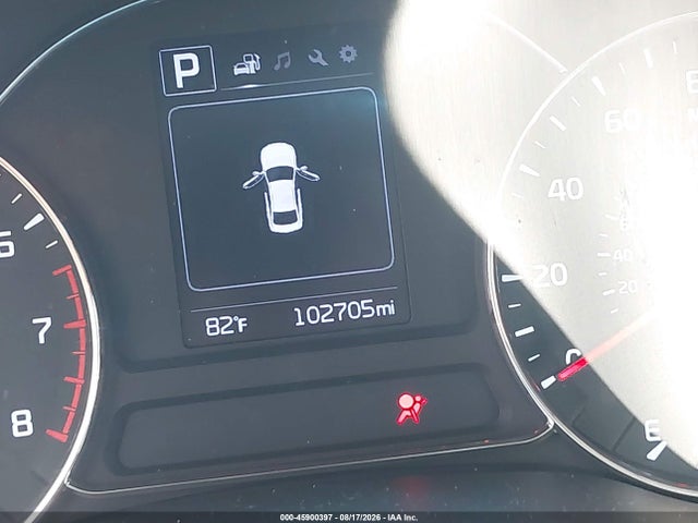 45900397 :رقم المزاد ، 3KPFL4A73JE222433 vin ، 2018 Kia Forte Lx مزاد بيع
