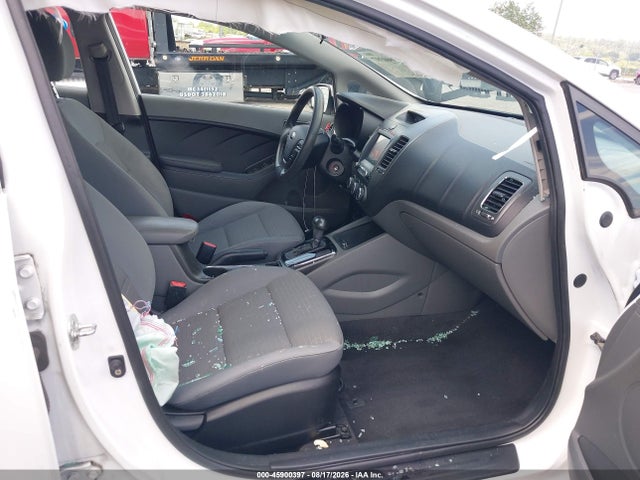 45900397 :رقم المزاد ، 3KPFL4A73JE222433 vin ، 2018 Kia Forte Lx مزاد بيع
