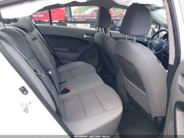 45900397 :رقم المزاد ، 3KPFL4A73JE222433 vin ، 2018 Kia Forte Lx مزاد بيع