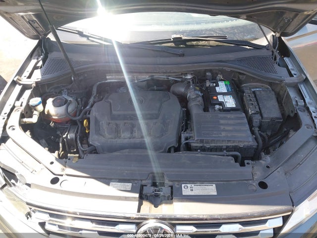 2018 Volkswagen Tiguan 2.0t S მანქანა იყიდება აუქციონზე, vin: 3VV1B7AX3JM032038, აუქციონის ნომერი: 45900479