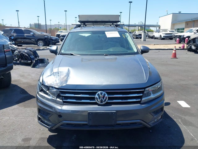 2018 Volkswagen Tiguan 2.0t S მანქანა იყიდება აუქციონზე, vin: 3VV1B7AX3JM032038, აუქციონის ნომერი: 45900479