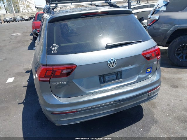 2018 Volkswagen Tiguan 2.0t S მანქანა იყიდება აუქციონზე, vin: 3VV1B7AX3JM032038, აუქციონის ნომერი: 45900479