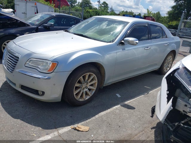 2013 Chrysler 300c მანქანა იყიდება აუქციონზე, vin: 2C3CCAEG2DH685317, აუქციონის ნომერი: 45900535