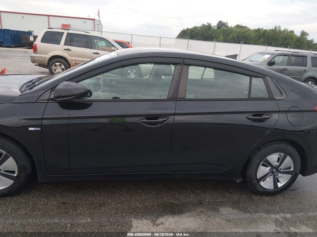 Продаж на аукціоні авто 2018 Hyundai Ioniq Hybrid Blue, vin: KMHC65LC4JU062358, номер лоту: 45900569