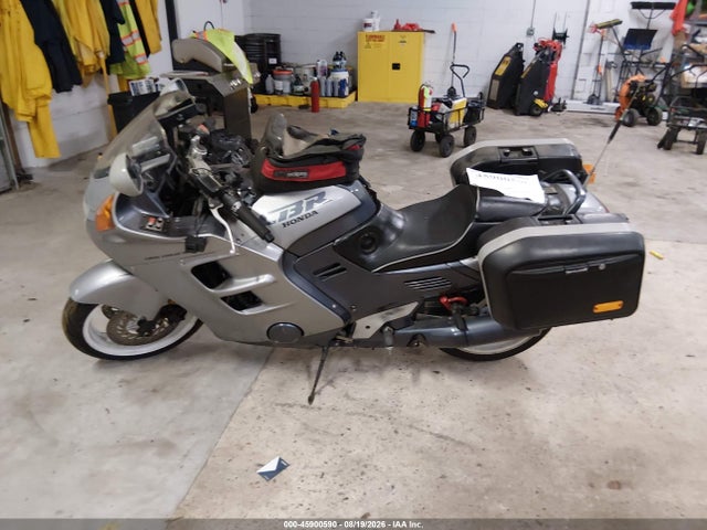 Aukcja sprzedaży 1990 Honda Cbr1000 F, vin: JH2SC2403LM000553, numer aukcji: 45900590