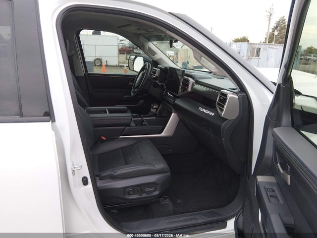 Продажа на аукционе авто 2022 Toyota Tundra Sr5, vin: 5TFLA5EC1NX003238, номер лота: 45900605