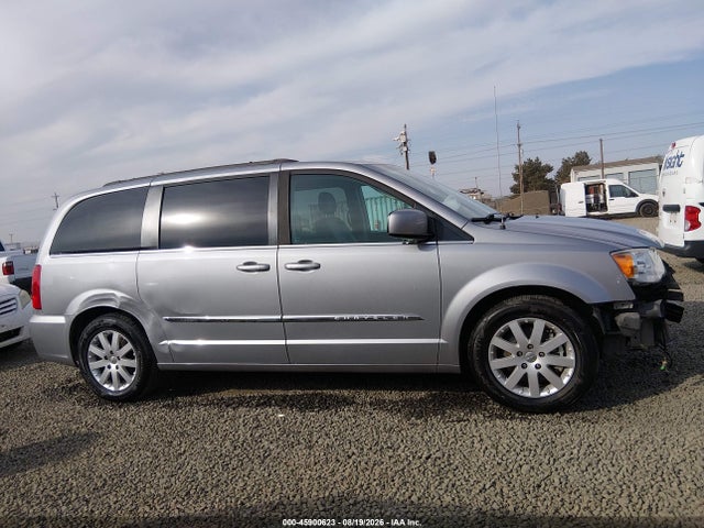 Auction sale of the 2015 Chrysler Town & Country Touring, vin: 2C4RC1BG0FR626998, lot number: 45900623